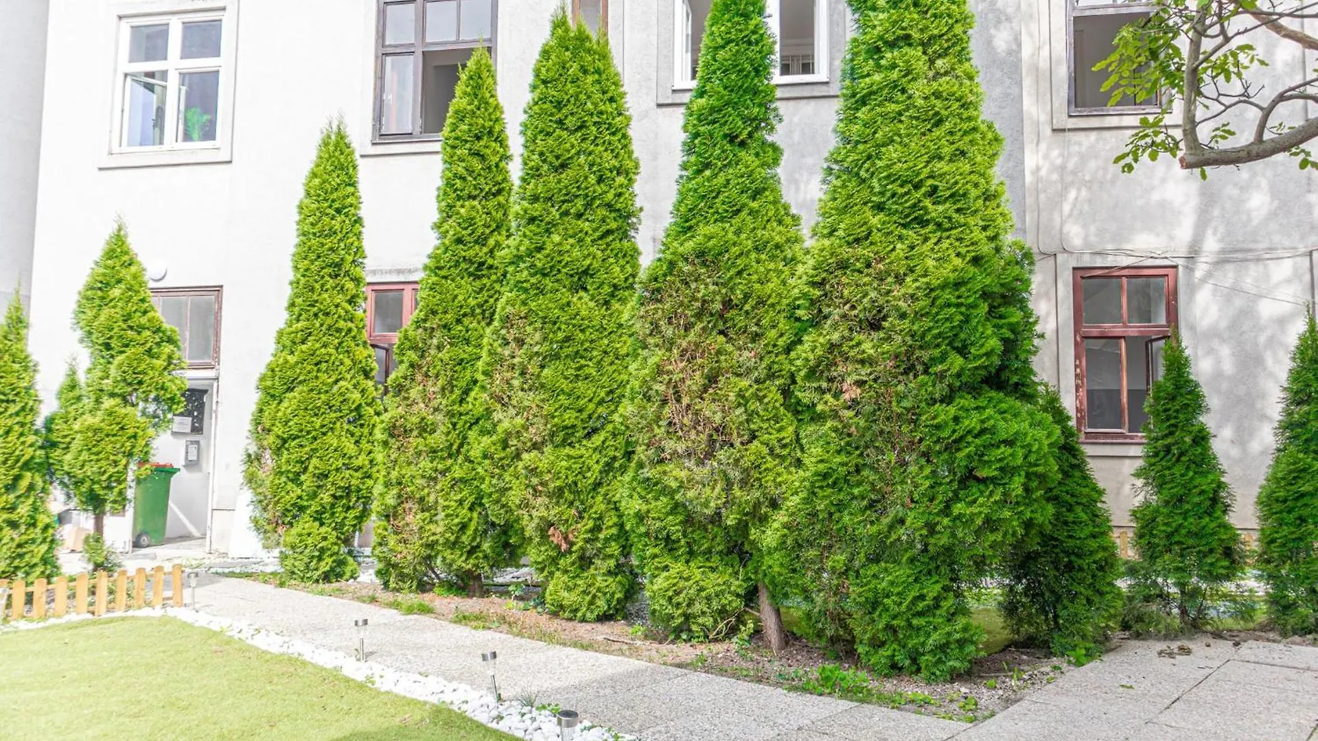 Comfortable City Living: 1Br W/ Private Garden Vienna 0*,